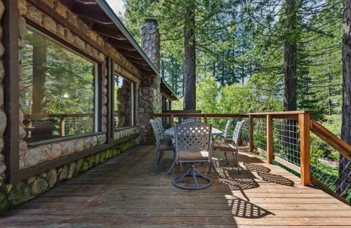 Sebastopol Casa | Castle Inspired Home With Amazing Vineyard Views - Hot Tub - Pool Table