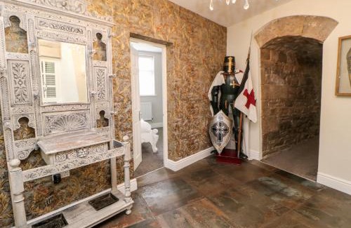 Stanhope Casa | Castle keep at Stanhope Castle
