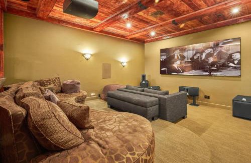 Carefree Casa | Castle On Black Mountain breathtaking panoramic views and outdoor entertainment
