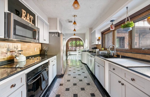 Briarcliff Manor Casa | Summer Castle: Pool, Game Room, BBQ - Pet Friendly