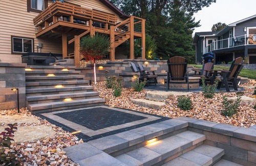 Mauston Casa | Serene Castle Rock Cabin w/Hot Tub