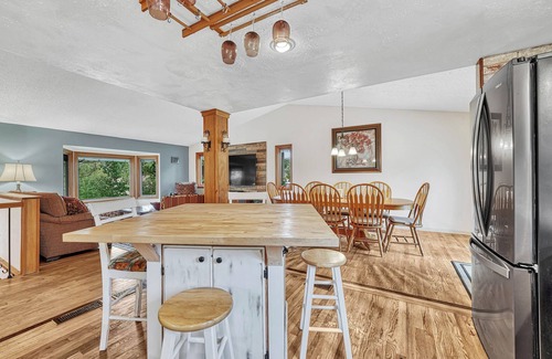 Castle Rock Casa | Castle Rock Retreat Family Getaway w/ Game Room