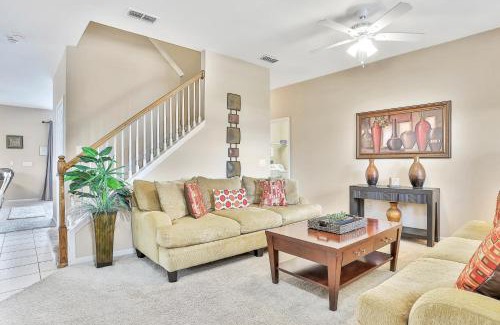 Trafalgar Village Casa | Castle Street Memories