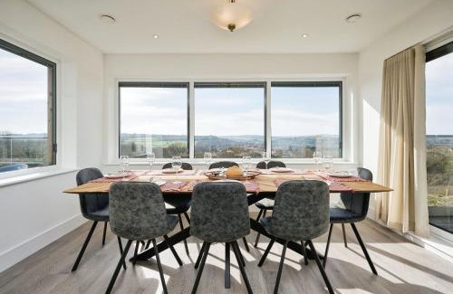 Newport East Casa | Castle View