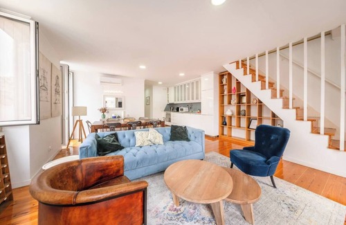 Socorro Apartamento | Castle-View Penthouse Duplex in Lisbon