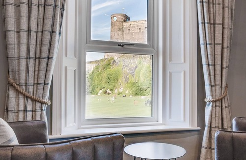 Bamburgh Cabaña | Castle View - sleeps 16 guests in 8 bedrooms