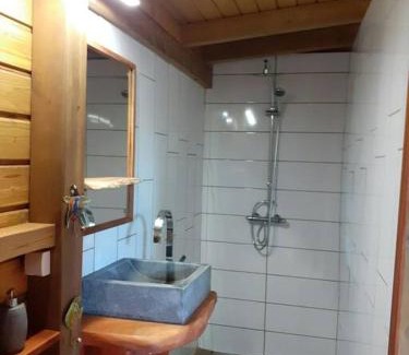 Pointe-Noire Chalet De Esquí | "Castor" La chambre aux étoiles atypique vu sur le ciel