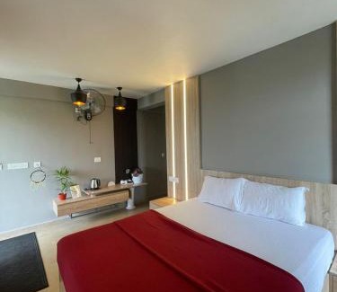 Pirmed Apartamento | Castra villas - Pool Villa in Parunthumpara