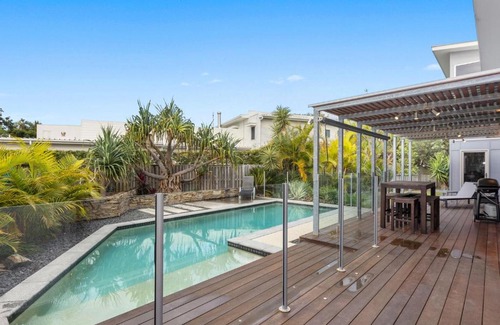 Casuarina Casa | Casuarina Surfbreak Beach House with Pool