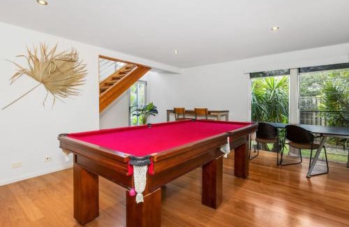 Casuarina Casa | Casuarina Surfbreak Beach House with Pool