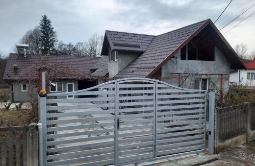 Pucioasa Casa | Casuta Bunicilor
