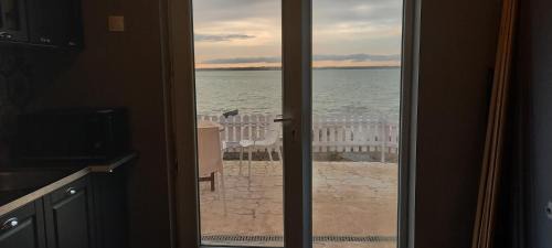 Dorobantu Casa | Casuta camping BenBeach