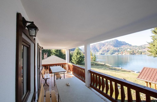 Bistrita Bargaului Casa | CASUTA LANGA LAC