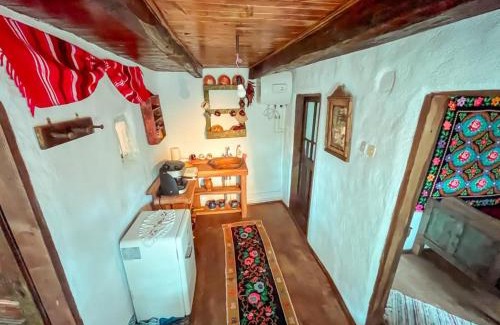 Contesti Casa | Casuta Muzeu La Artar