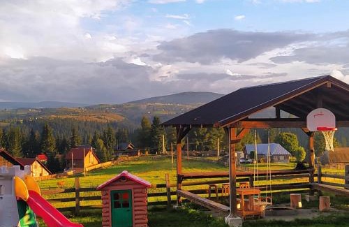 Marisel Casa | Casuta Schiorului
