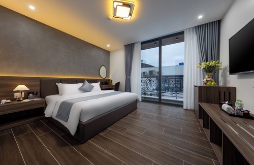 Cat Hai Hotel | Cat Ba Wistaria Hotel - Pool & Massage