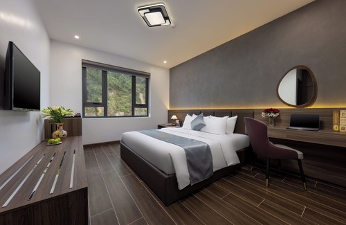 Cat Hai Hotel | Cat Ba Wistaria Hotel - Pool & Massage