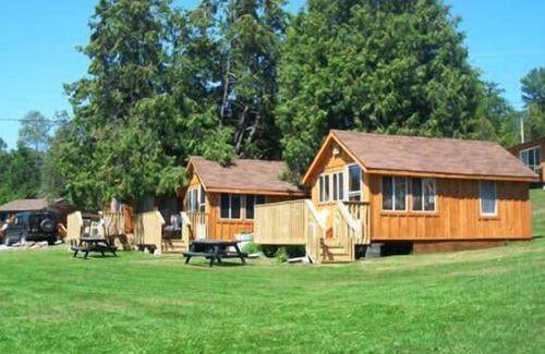 Trent Lakes Cabaña | Catalina Bay Resort 2 Bed Prem - Buckhorn