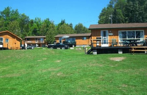 Trent Lakes Cabaña | Catalina Bay Resort 2 Bed Prem - Buckhorn
