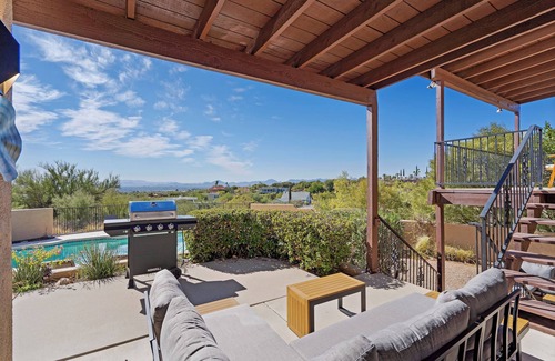 Tucson Casa | Catalina Foothills, 5 bedroom, Heated Pool and Spa, Views, Sleeps 16+