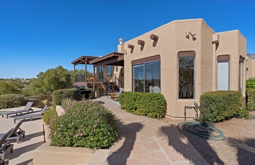 Tucson Casa | Catalina Foothills, 5 bedroom, Heated Pool and Spa, Views, Sleeps 16+