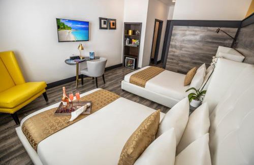 City Center Hotel | Catalina Hotel & Beach Club