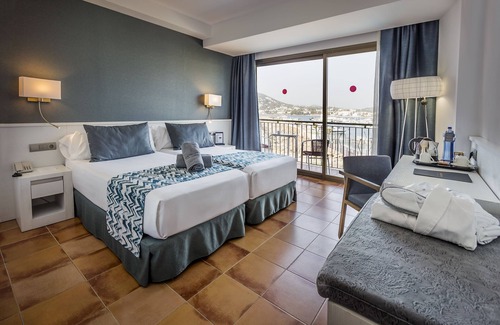Santa Eulalia del Río Hotel | Catalonia Ses Estaques - Adults Only