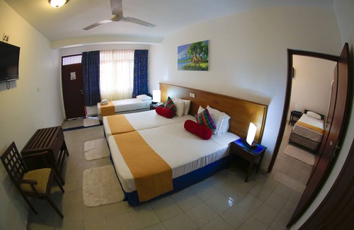 Negombo Hotel | Catamaran Beach Hotel
