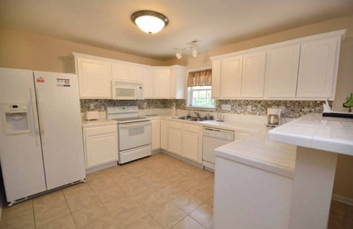 Tranquil Harbour Casa | Disfruta de 22-Beautiful, 3 Bdrm-2 Bath Home (Sleeps 8) con Privacidad y Confort