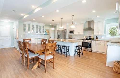 Edisto Island Casa | Catch My Drift | Ocean-Views + Walk to Beach