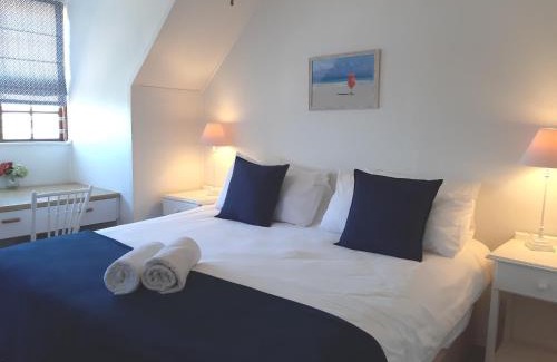 Hunter's Home Casa | Catch the breeze
