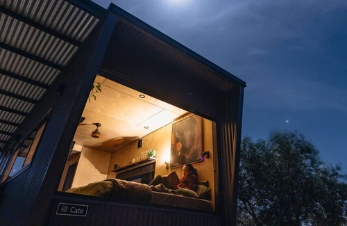 Myrup Cabina | Cate · Cate the Tiny Cabin in Esperance