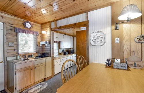 Eagle River Casa | Catfish Cottage A