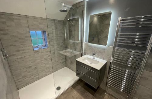 Tideswell Casa | Cathedral View