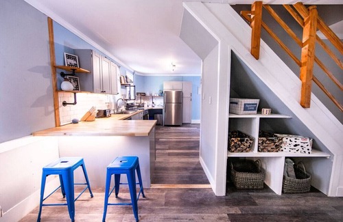 West Saugerties Casa | Catskill Mtn Farmhouse w/ Hot Tub near Woodstock