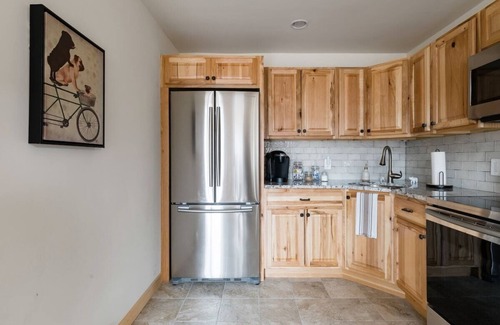 Hobart Cabina | Catskills Cabin Surrounded by Breathtaking Mountain Views