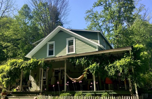 Boiceville Cabina | Catskills Mountain Riverfront Dream House