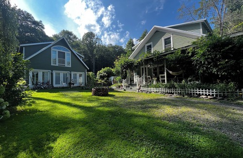 Boiceville Cabina | Catskills Mountain Riverfront Dream House