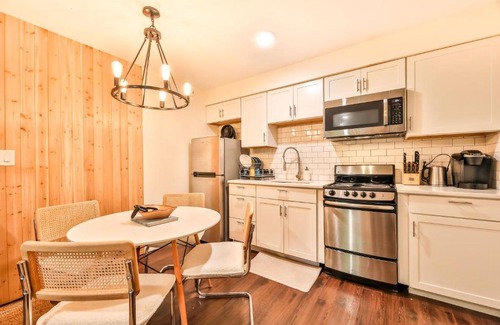 Hunter Apartamento | Catskills Oasis. Hike, Fish, Swim, Golf, Zipline. Fits 6!