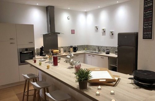 Cauterets Apartamento | Cauterêts Grand Appart 130M² en la planta baja 4Ch + sala de juegos, cocina americana, sala de estar