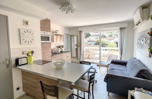 Cavalaire-sur-Mer Apartamento | Cavalaire s/Mer RENTAL T2 32m² (luxury residence) with swimming pool