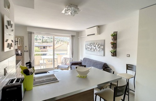 Cavalaire-sur-Mer Apartamento | Cavalaire s/Mer RENTAL T2 32m² (luxury residence) with swimming pool