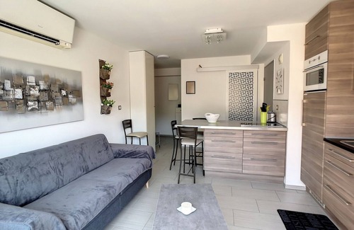 Cavalaire-sur-Mer Apartamento | Cavalaire s/Mer RENTAL T2 32m² (luxury residence) with swimming pool