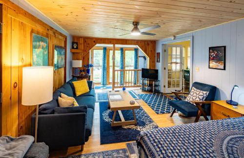 Shelburne Falls Cama Y Desayuno | Cavalier Cottage B&B
