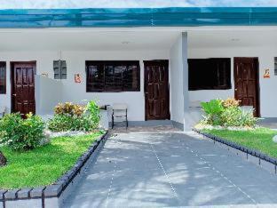 Dingalan Complejo | Cave Beach Resort Boutique Luxury Accomodation