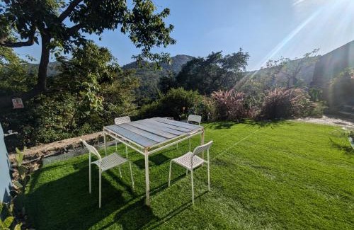 Mount Abu Casa | Cave Canvas