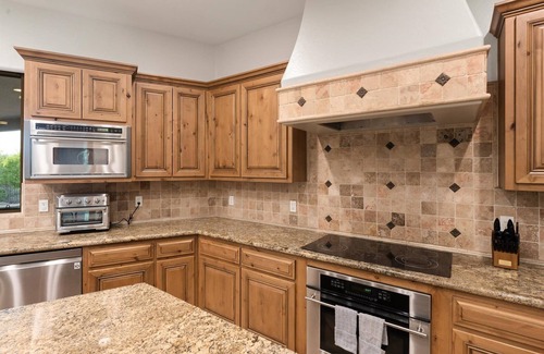 Pinnacle Peak Casa | Cave Creek Luxe 5BR w/Casita Pool & Views!