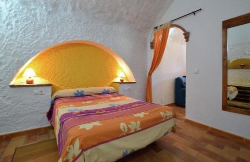 Guadix Casa | Cave house with private terrace on a small complex
