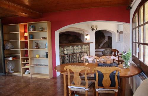 Santa Susanna Apartamento | cave house with sea views