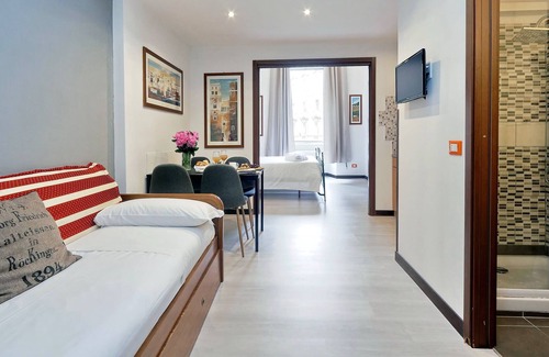 Prati Apartamento | Cavour Square Apartment